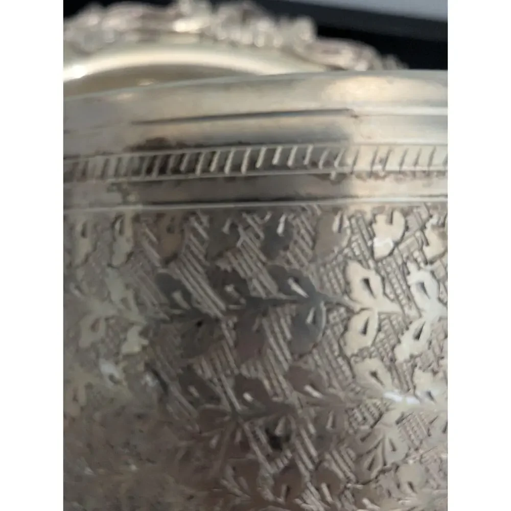 Silverplate Engraved Leaf Design Champagne Or Wine Ice bucket Knob Handles